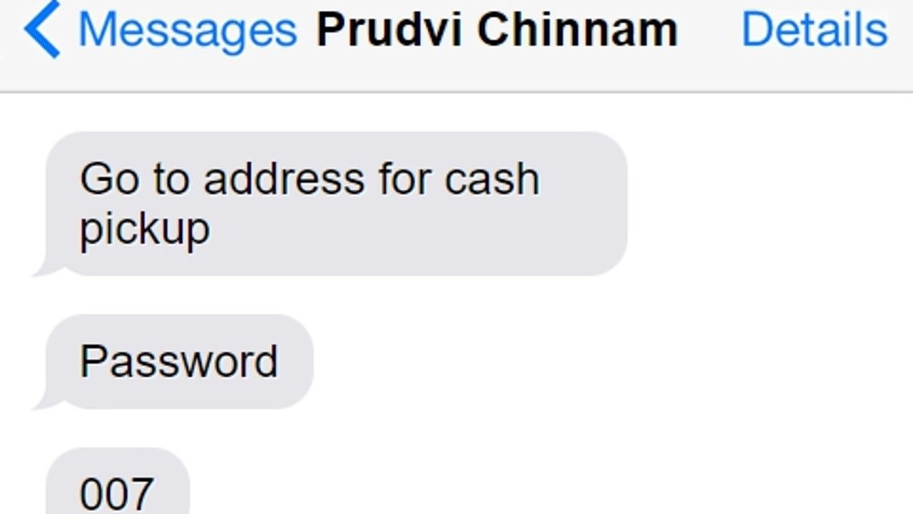 重新创建据称由 Prudvi Chinnam 在诈骗期间发送的短信。 图片：每日电讯报