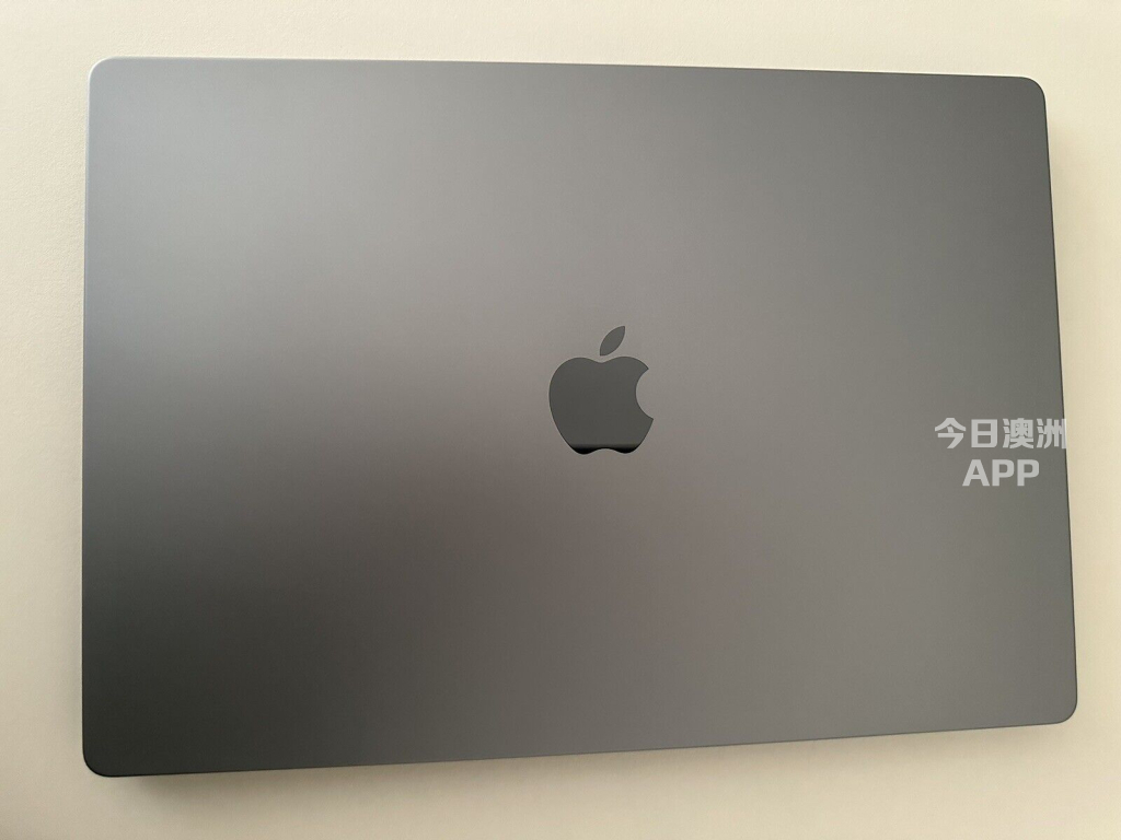 外观如新的macbook pro 16 M1 pro出售
