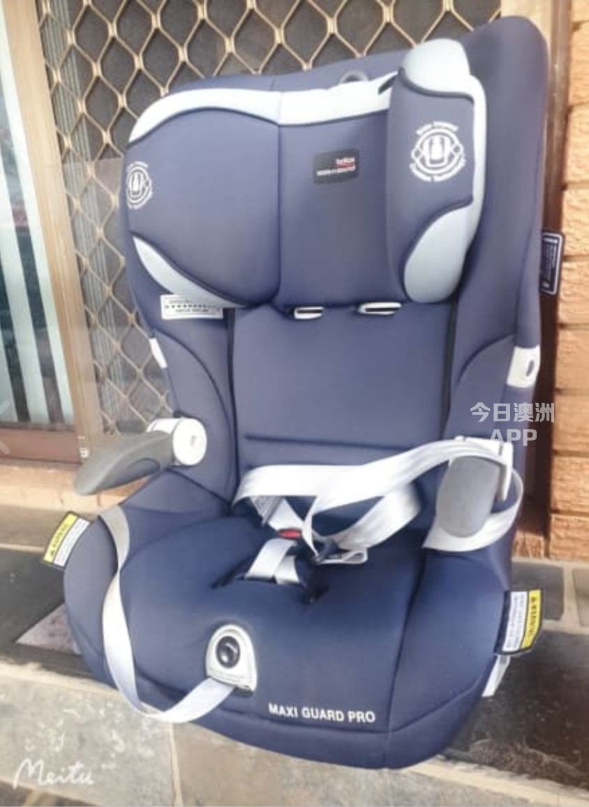 04岁 Britax baby car seat