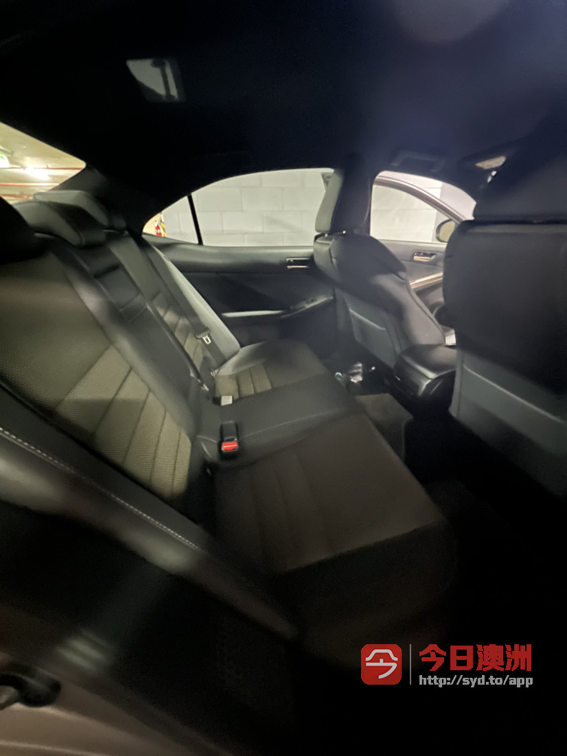Lexus 2020年 IS300 sports hybrid 25L 自动