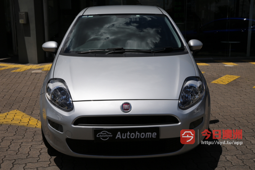 2014年Fiat Punto代步车 超低公里数