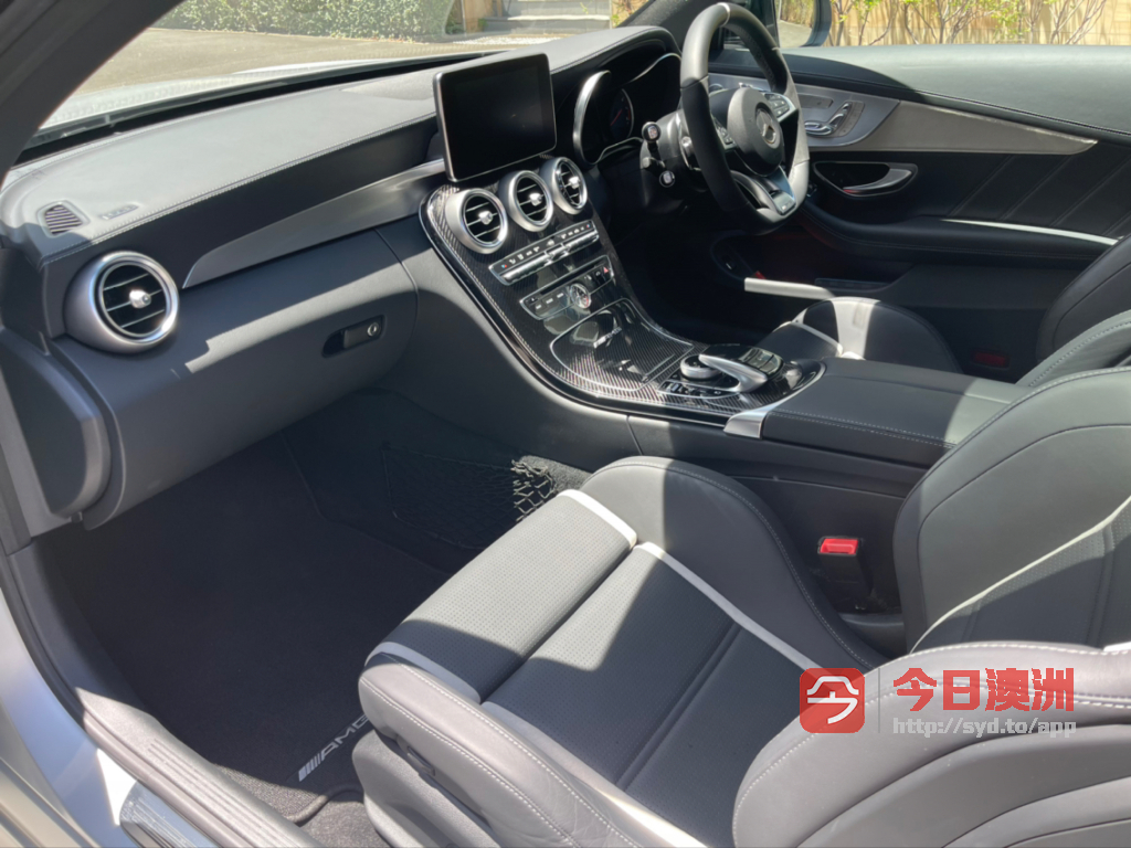 MercedesAMG 2017年 C63S 稀有原厂磨砂银 满配 新车车况 超低公里数