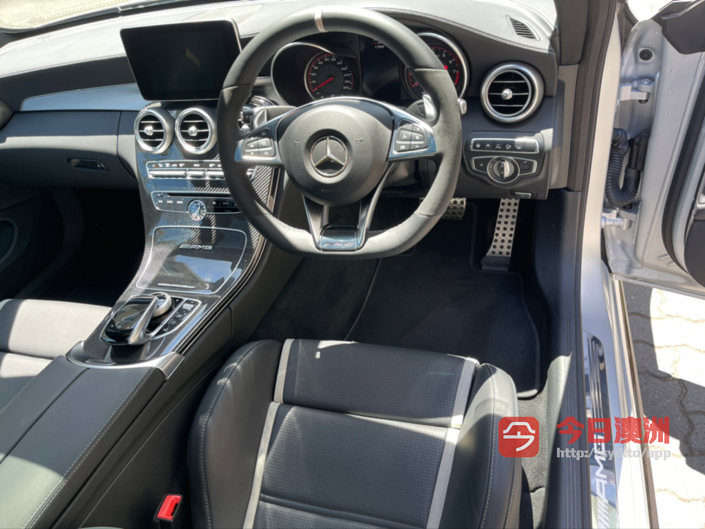 MercedesAMG 2017年 C63S 稀有原厂磨砂银 满配 新车车况 超低公里数