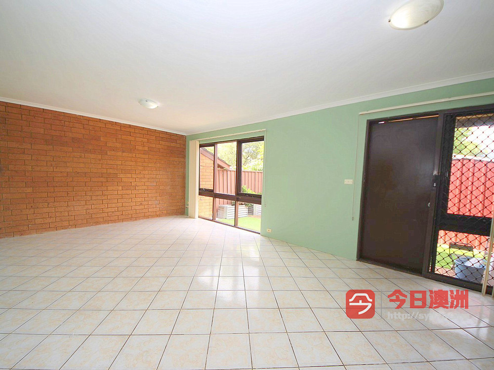 今日卧龙岗Greenacre Town house 出租 Greenacre Town house 出租