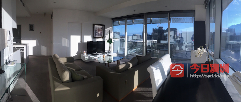 Melbourne City CBD 大型公寓82平2室2卫可整租 或单租 2个都是主卧 270度 奢华家具 拎包入住