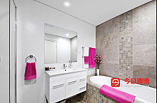 Wolli Creek  3房apartment 主卧出租包家具包水费房东直租不同住