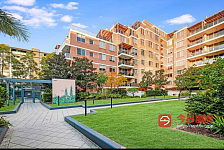 Wolli Creek  包家电超大三房两卫三车库公寓出租