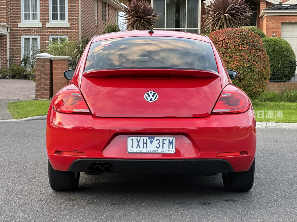 C1认证车源 13年 VW Bettle 8万3kms 高性价比