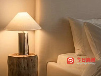 Burwood  近火车站女生招合租200包Bill近中国城Burw