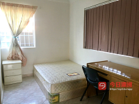 Campsie     近新 双砖 house明亮一房250一人0410689906即可入住