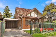 Campsie 整租 不包家具 4房2厅2卫 house 进火车站和购物中心