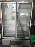 急售大型商业展示冷藏柜带有2个铰链玻璃门