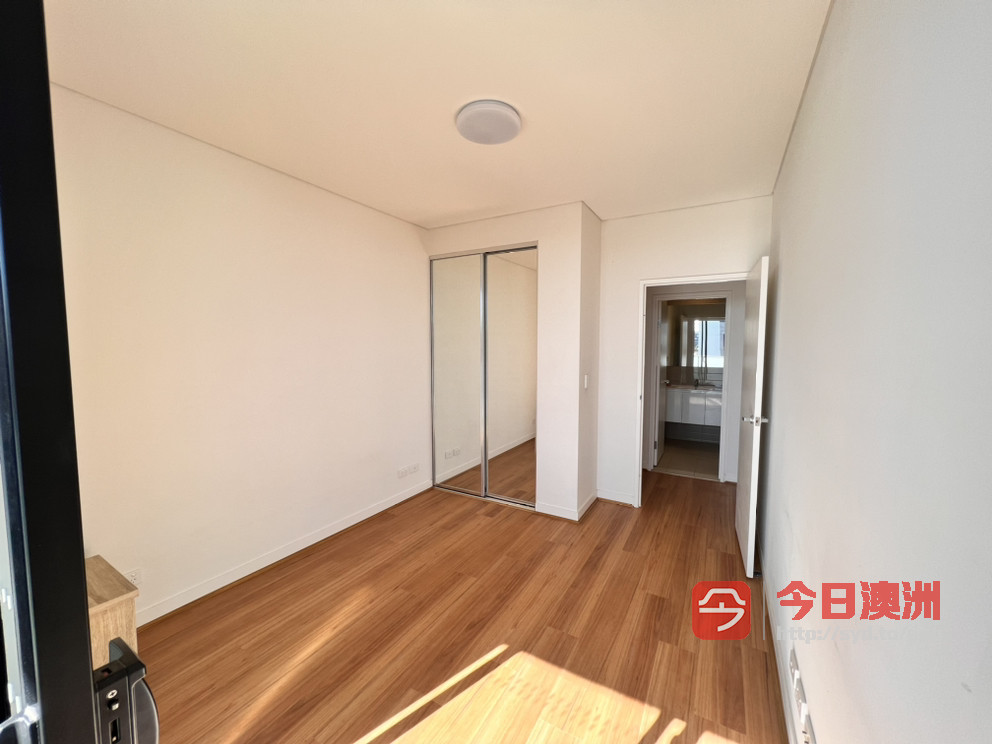 今日珀斯Campsie 东北朝向 全新地板 开阳两房两卫两车位 精品小区单位出租 Campsie 东北朝向 全新地板 开阳两房两卫两车位 精品小区单位出租