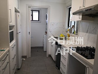 Ashfield              全新装修house 近车站1