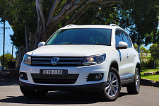 2011 Volkswagen Tiguan 外观锐利而运动 欢迎来看车体验