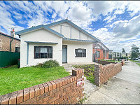 Ashfield  五房整租 950 一周