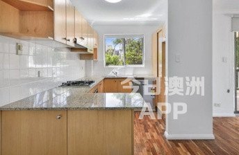 今日悉尼Chatswood 极近Metro双人带卫浴大套房和次卧降50免一周 Chatswood 极近Metro双人带卫浴大套房和次卧降50免一周