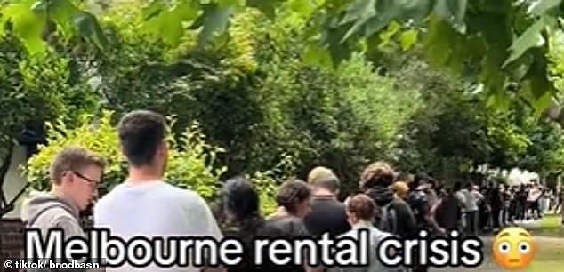 The massive crowd was due to the unit's ideal location minutes from the Melbourne CBD  and cheap rent at $370 per week
