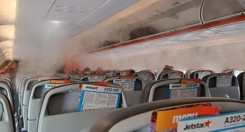 On the Jetstar flight passengers had a cloudy white mist hang over their heads. 