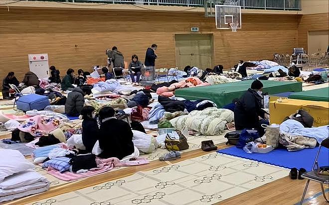 日本地震“头七”太讽刺！灾民缺衣少食，日官方却给乌克兰捐巨款（组图） - 12