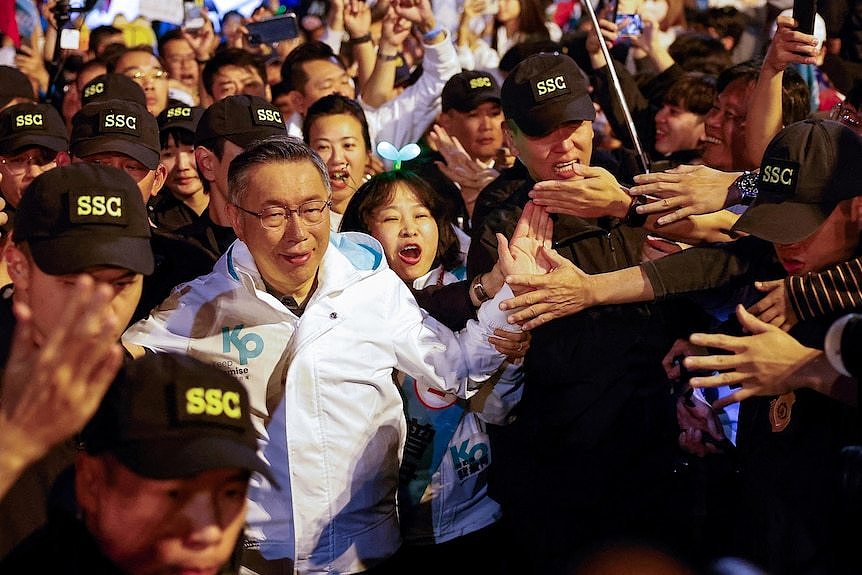 民众党总统候选人柯文哲今天将回到台北市，并计划举行新闻发布会。