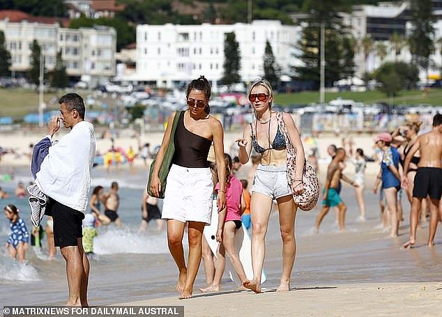 Many Aussies opted out of wearing Australian-themed outfits at Bondi for the national holiday