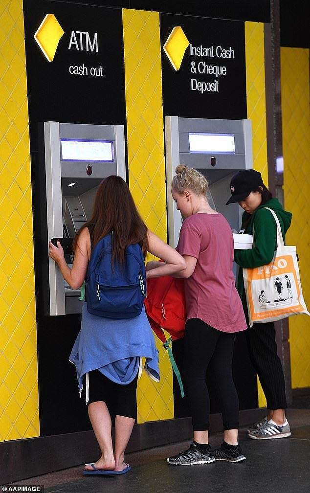 The Commonwealth Bank has closed 354 branches during the past five years and has plans to close down more branches next month in populated areas of three major cities