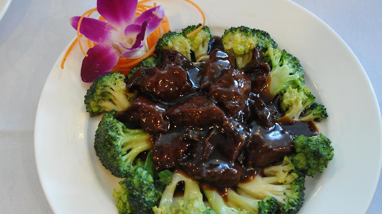 Fortuna Gardens serves banquets for its Lunar New Year shindigs.