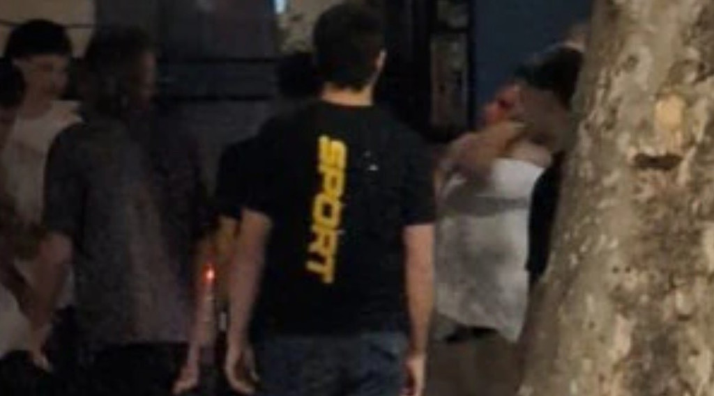 悉尼男子在CBD遭勒颈袭击！不省人事，“躺尸”人行道，视频网上疯传（视频/组图） - 2