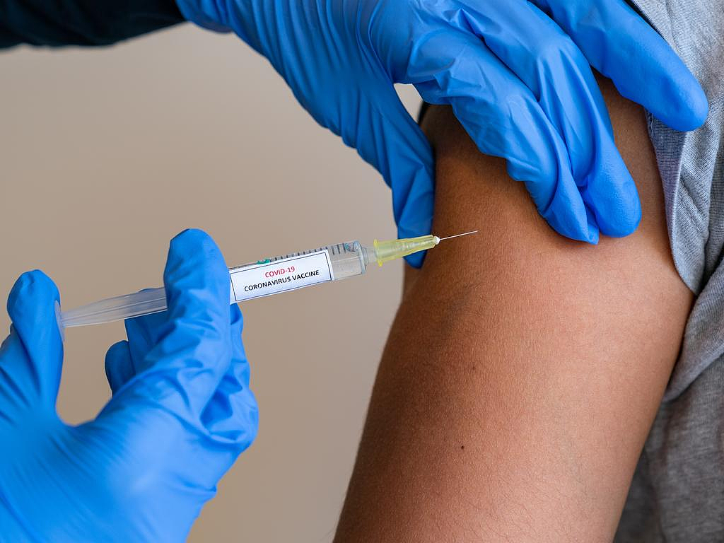 澳洲每天超1000人感染新冠病毒，专家呼吁民众接种疫苗加强针（组图） - 3