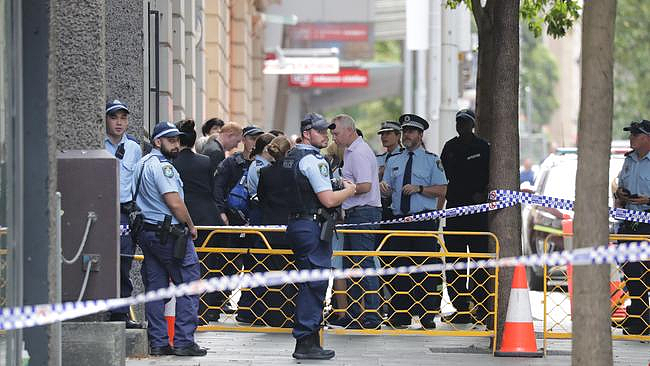悉尼CBD突发枪击案！1男子中弹送医，1人被捕，疑因个人纠纷引起（组图） - 2