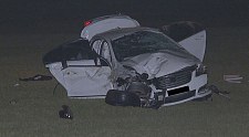 悉尼西区发生严重车祸！汽车飞离路面，连翻几圈，司机受重伤（组图）