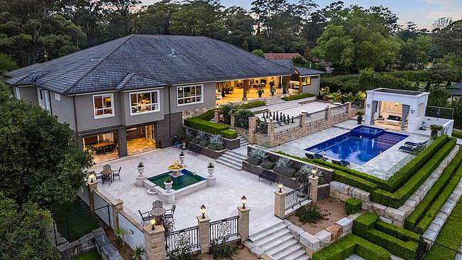 悉尼六居室豪宅$1500万挂牌！占地2.11公顷，坐拥泳池和网球场（组图） - 2