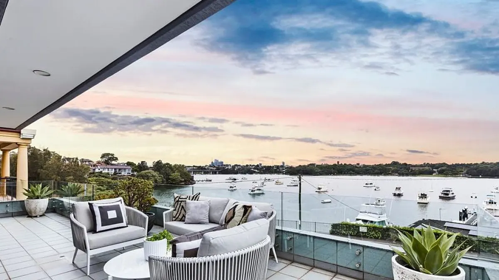 悉尼内西区豪宅挂牌拍卖，指导价$980万！内置家庭影院、健身房，风景独好（组图） - 5