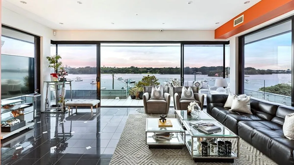 悉尼内西区豪宅挂牌拍卖，指导价$980万！内置家庭影院、健身房，风景独好（组图） - 8