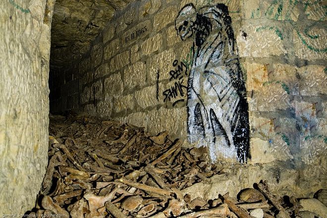 巴黎最凶景点又出事！19岁少女作死私入地下墓穴探险，险些一去不返（组图） - 3