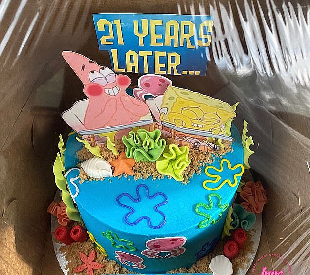 This reference photo included printed cake toppers of SpongeBob and Patrick atop the dessert, with a sign that read '21 years later'