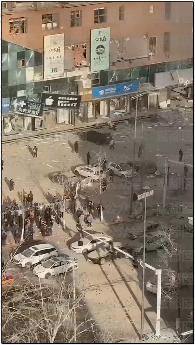 热搜第一！燕郊爆燃7死27伤，当地阻拦央视记者采访惹众怒（组图） - 18
