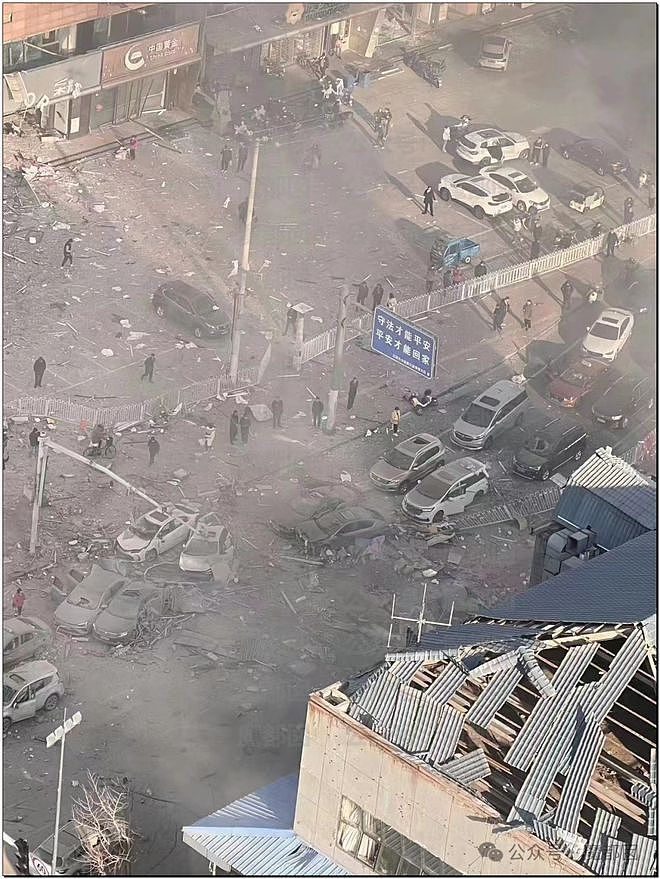热搜第一！燕郊爆燃7死27伤，当地阻拦央视记者采访惹众怒（组图） - 25