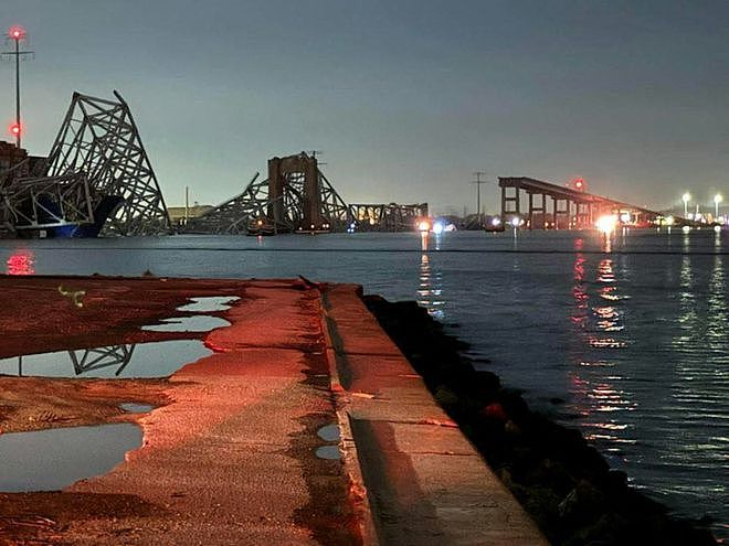 1死6失踪！美国著名大桥被巨轮撞垮，半分钟断成4截，坍塌画面曝光（视频/组图） - 12