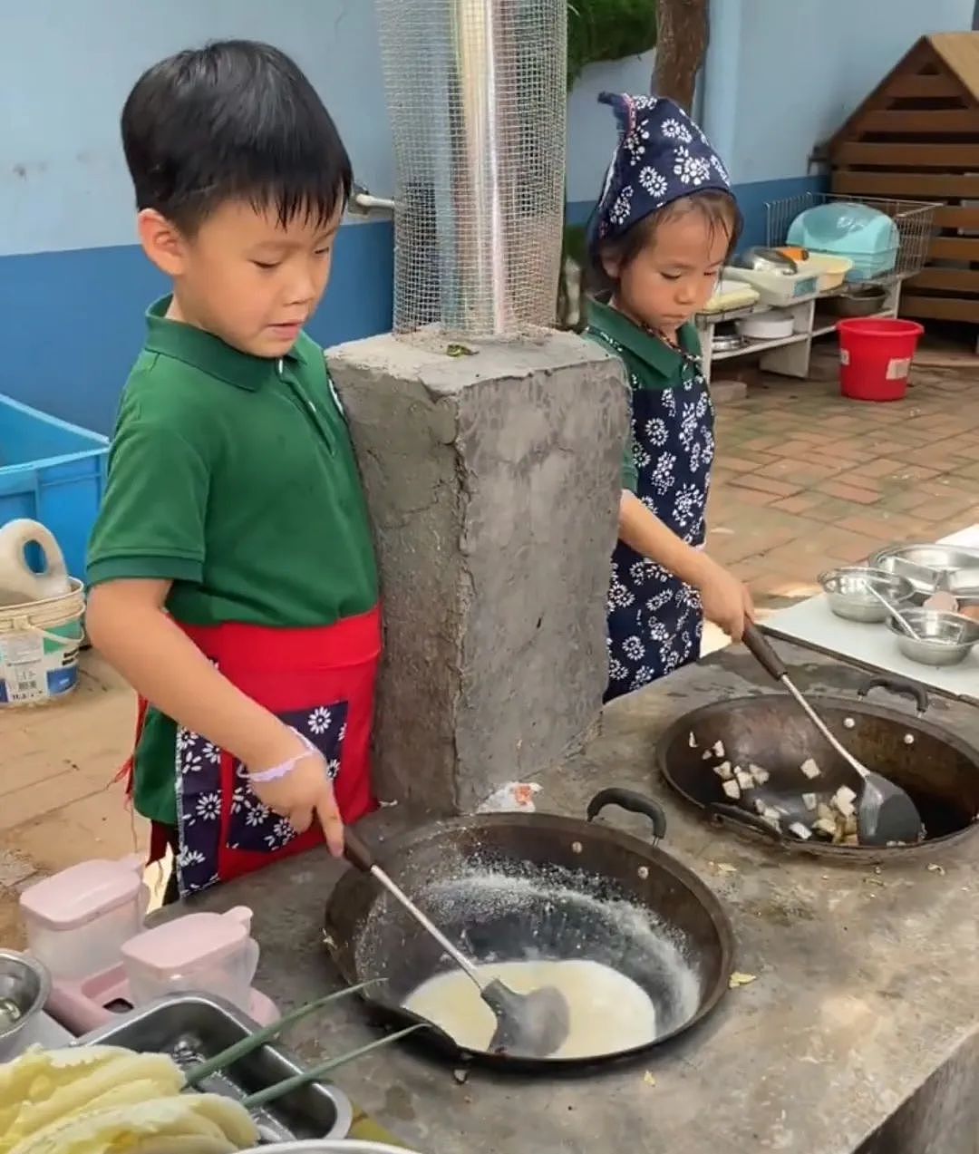 爆火的“辛者库幼儿园”报名排到后年…终于明白好好的孩子为啥进了精神科（组图） - 14