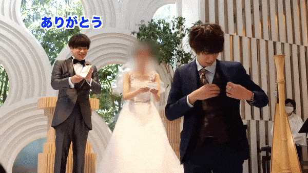 日本新人结婚亲亲的瞬间，一小哥突然闯入大喊：等一下！接下来的操作震惊全场…（组图） - 39