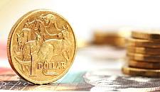 澳元汇率触及5个月最低，降息恐推迟！澳洲物价大涨，家庭年均超市花费近$1万，四成人压力山大（组图）