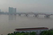 10级雷暴大风，冰雹大如鸡蛋，河水倒灌进入县城…中国南方多地遭遇极端降水，有地方将是“50年一遇”（视频/组图）
