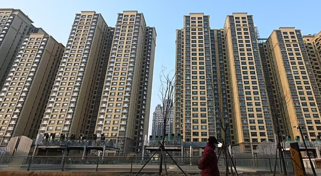 “澳洲在劫难逃！” 亿万富翁呼吁大砍移民：首府城市变上海，民众全挤公寓楼（组图） - 2