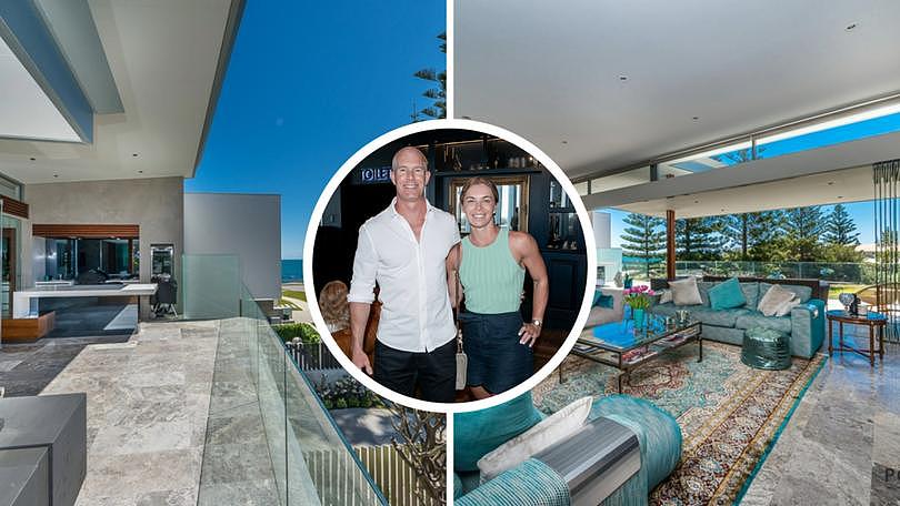 珀斯的房地产市场今年首次以两位数的价格出售了数百万美元，在科特斯洛购买了一处价值1000万澳元的房产。图为买家杰森·斯塔切维奇（Jason Starcevich）和阿斯特丽德·坎瑟（Astrid Kanther）。