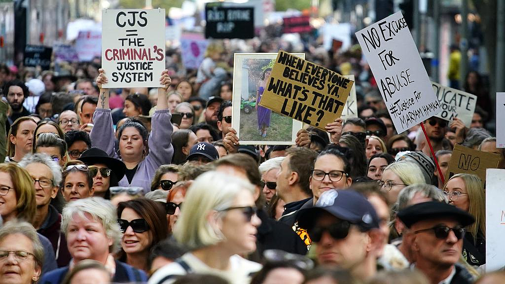 澳洲多地爆发千人大游行，反对性别暴力！艾博年等一众政客到场支持（视频/组图） - 4