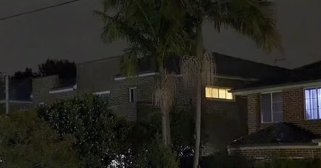 悉尼深夜发生飞车枪击案！至少6颗子弹击穿民宅，一家人逃过一劫（视频/组图） - 2