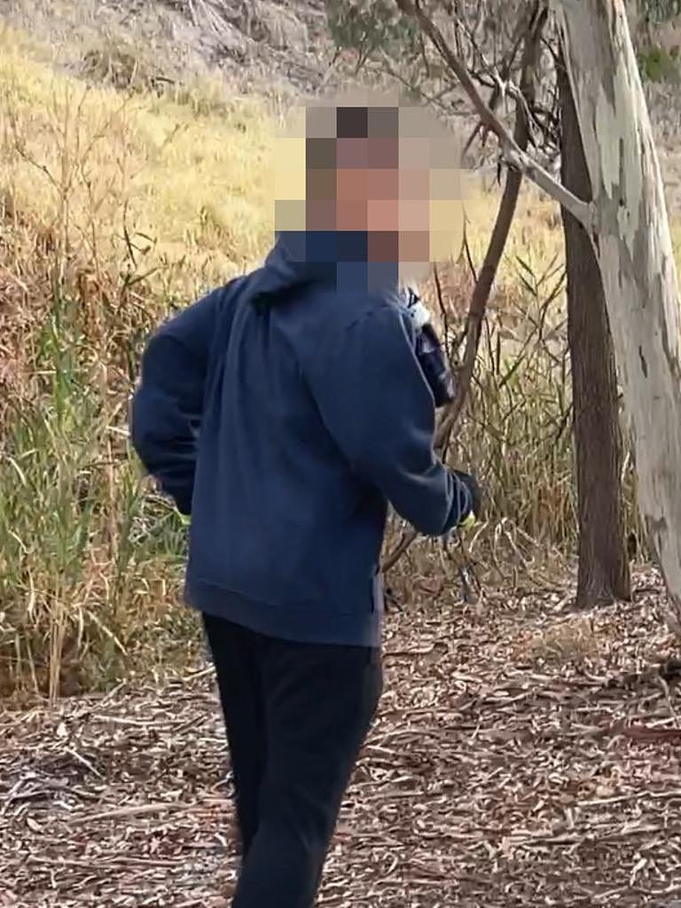 一名男子被发现在海布里的线性公园骚扰女性。图片：提供