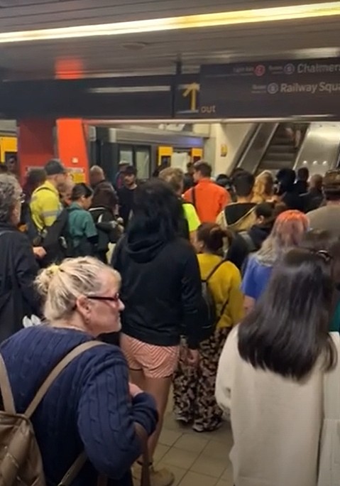 悉尼中央车站收到炸弹威胁！乘客紧急疏散，列车停运，大批警员到场（视频/组图） - 3